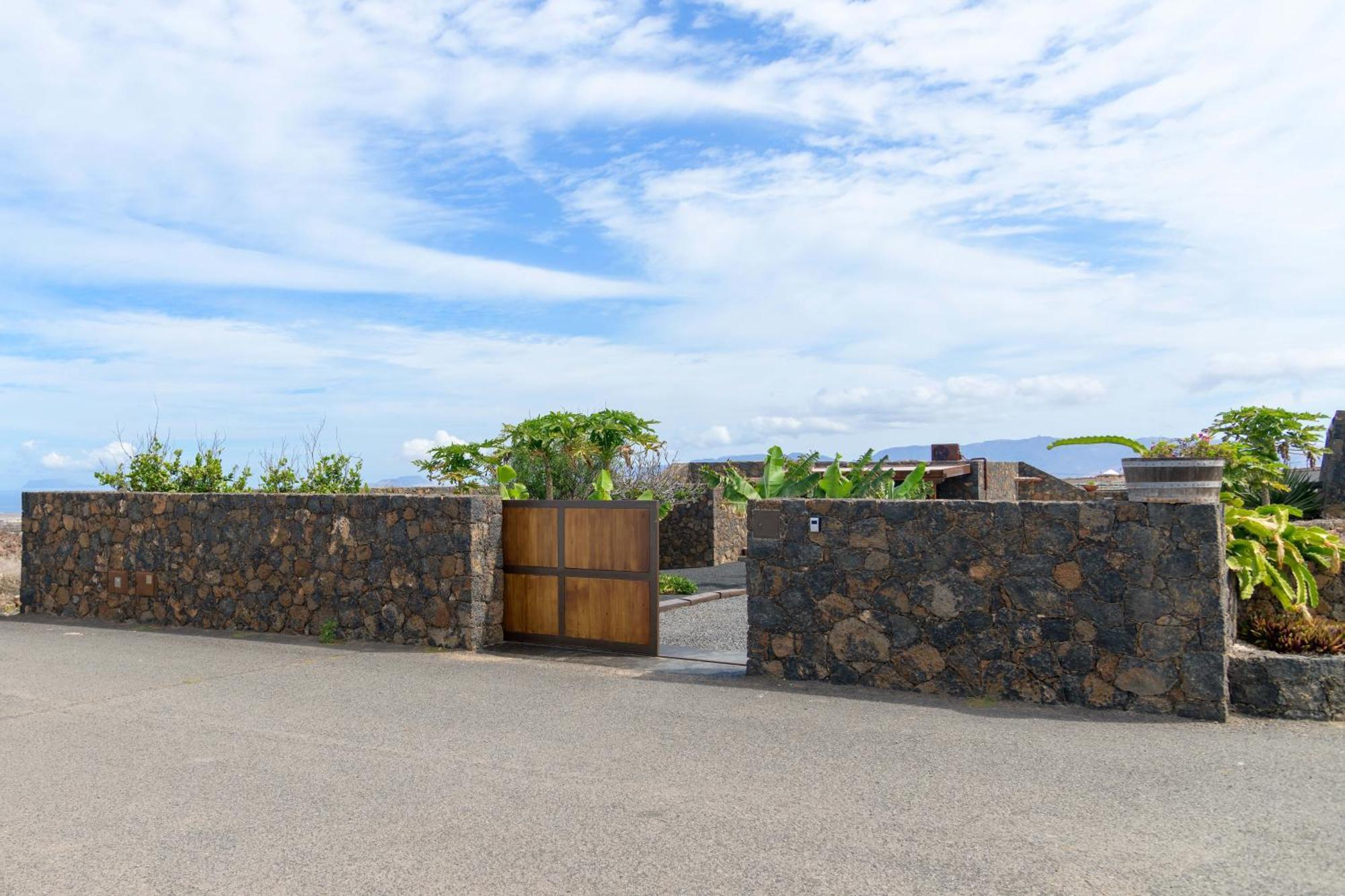 Apartamento Los 4 Nobles Tinajo Ngoại thất bức ảnh